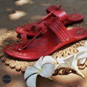 Laal Pari Flat Kolhapuris