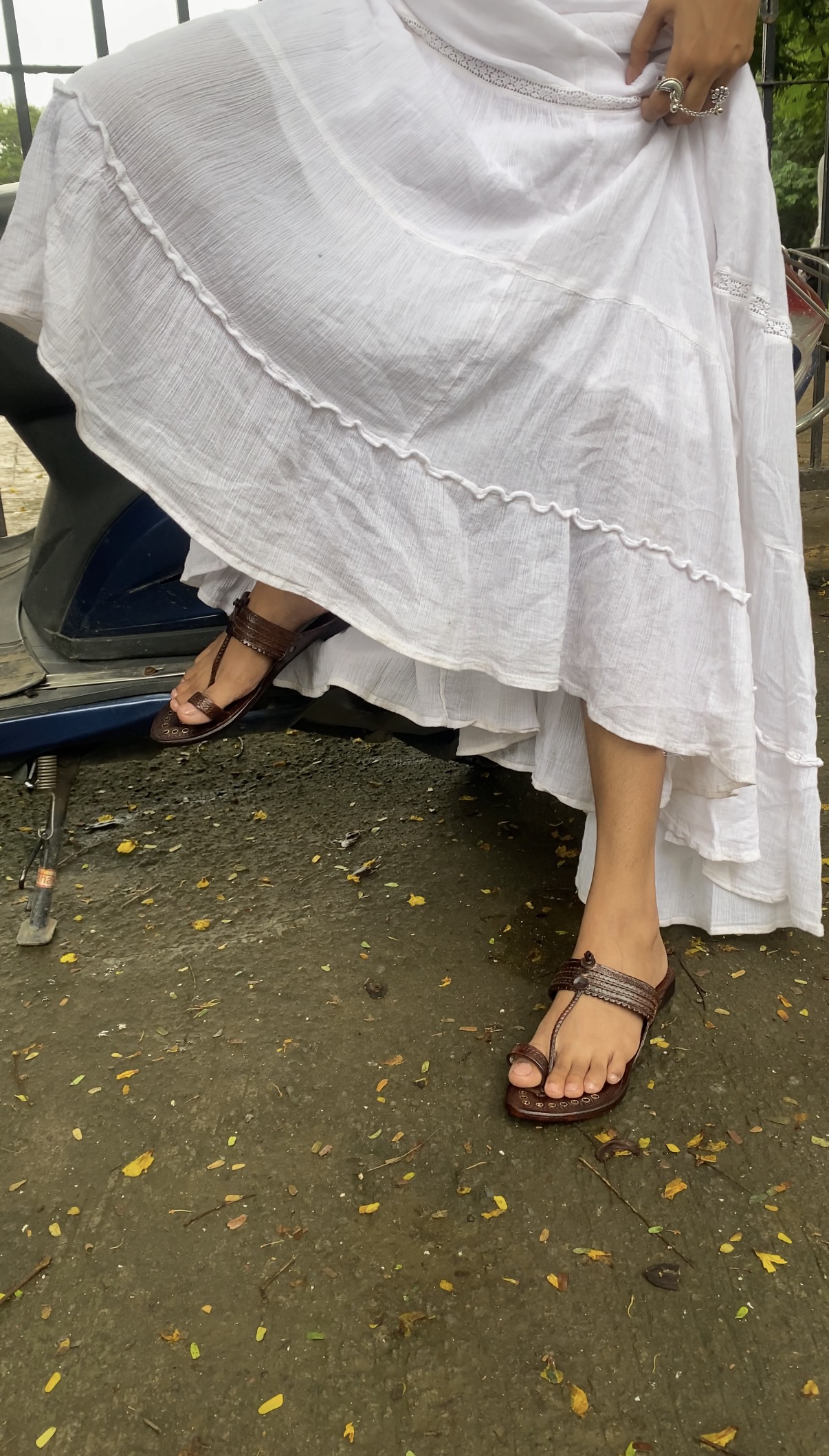 Bhuri Aankhe Flat Kolhapuris